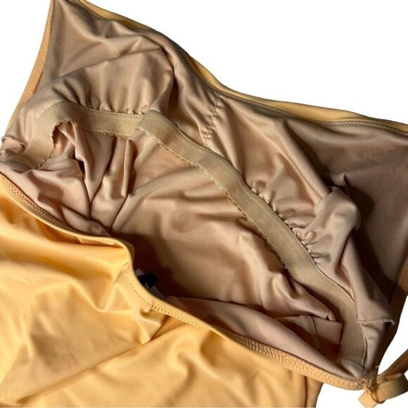 J.Crew one-piece scoop neck full coverage peach swim bathing suit size 12 - Picture 3 of 6